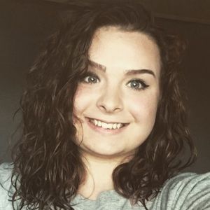 Meet your Posher, Melanie